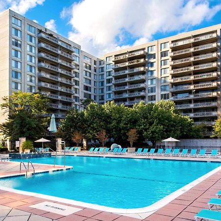 Beautiful 2Br Apartment At Crystal City With Gym 알링턴 외부 사진