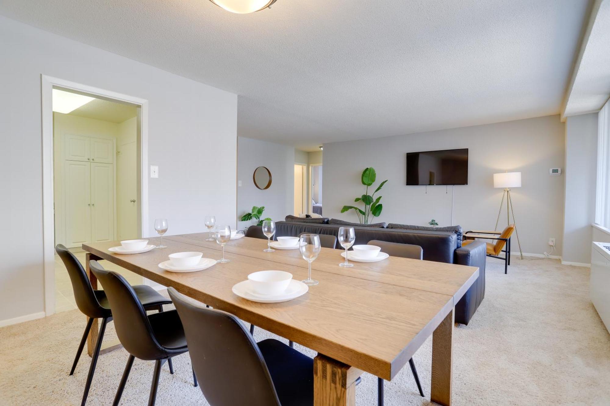 Beautiful 2Br Apartment At Crystal City With Gym 알링턴 외부 사진