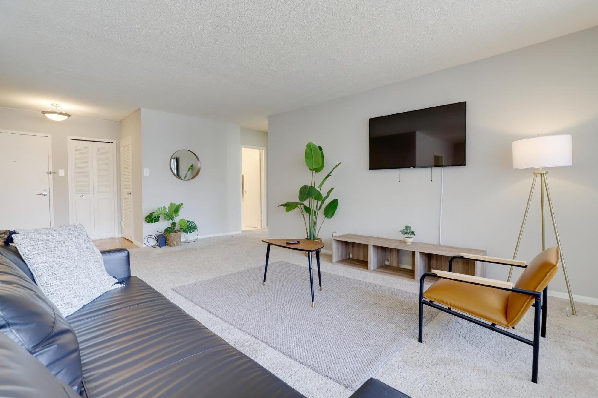 Beautiful 2Br Apartment At Crystal City With Gym 알링턴 외부 사진