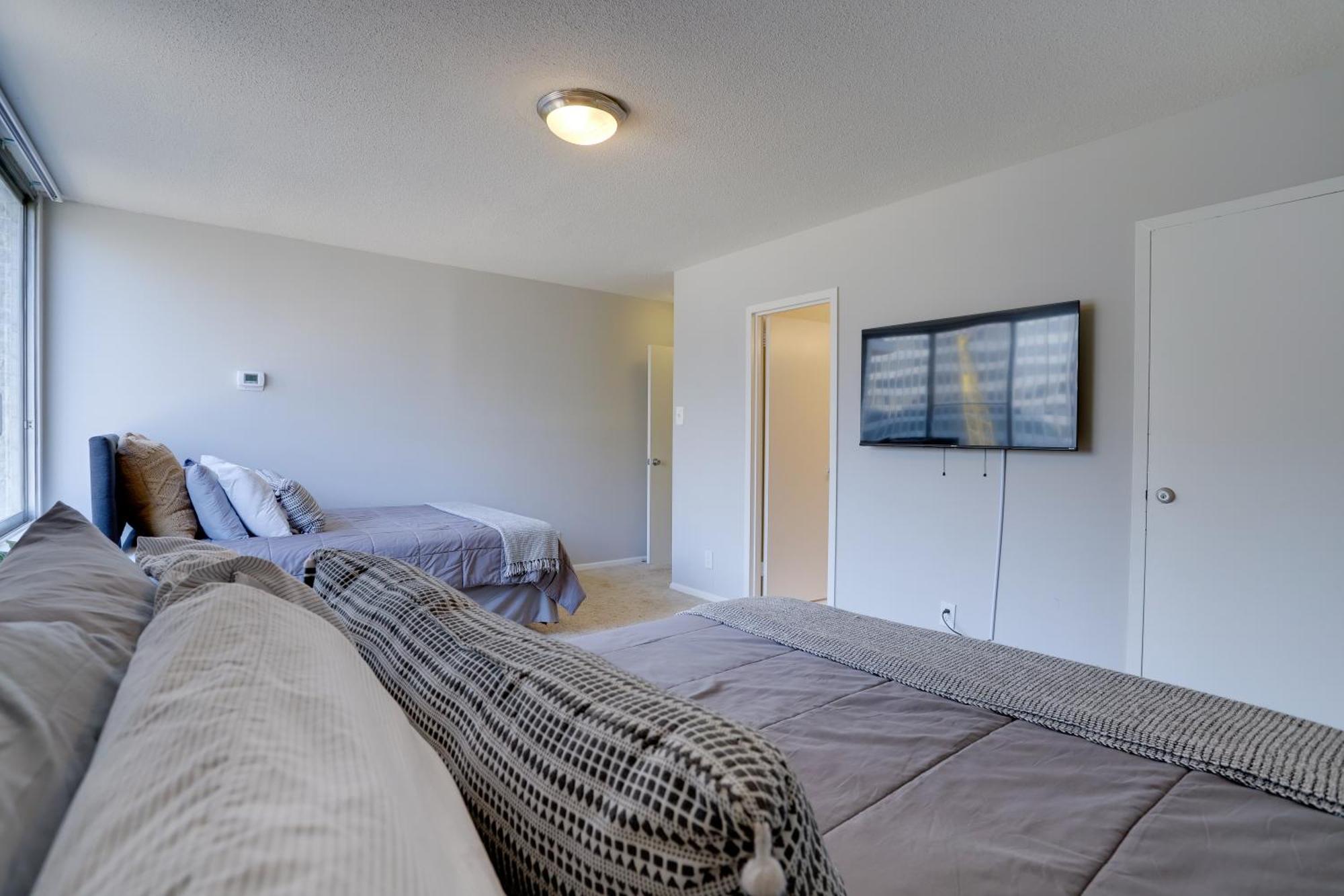 Beautiful 2Br Apartment At Crystal City With Gym 알링턴 외부 사진